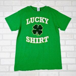 Delta Pro Weight Mens Lucky Shirt Green Clover Graphic T-Shirt Size M